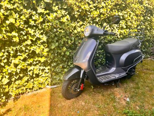 Zwarte matte scooter La Souris, Fietsen en Brommers, Brommers | Overige merken, Gebruikt, Klasse A (25 km/u), Ophalen