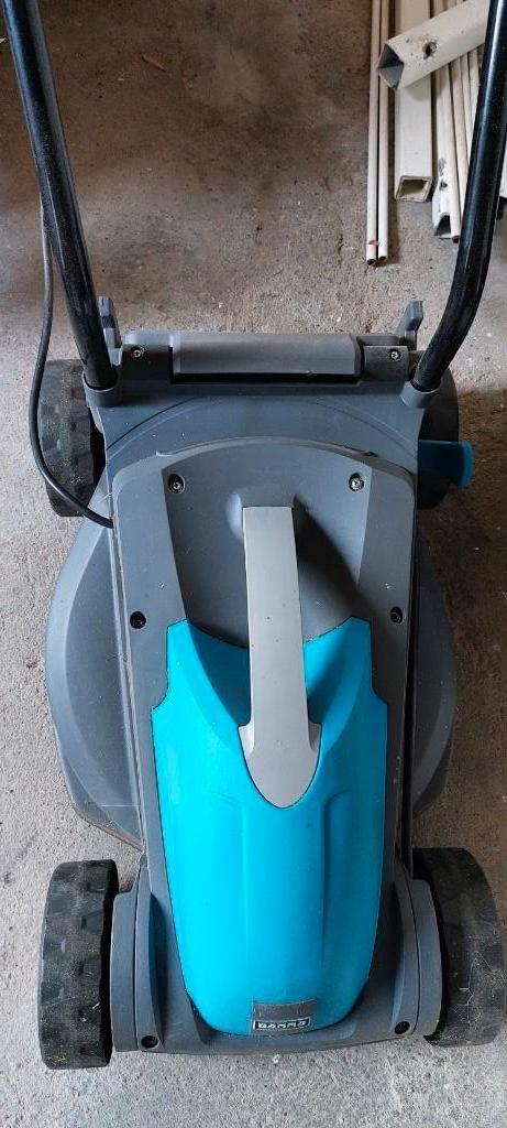 grasmaaier gamma GM 33, Tuin en Terras, Grasmaaiers, Gebruikt, Elektrische grasmaaier, 30 t/m 39 cm, Elektrische starter, Opvangbak