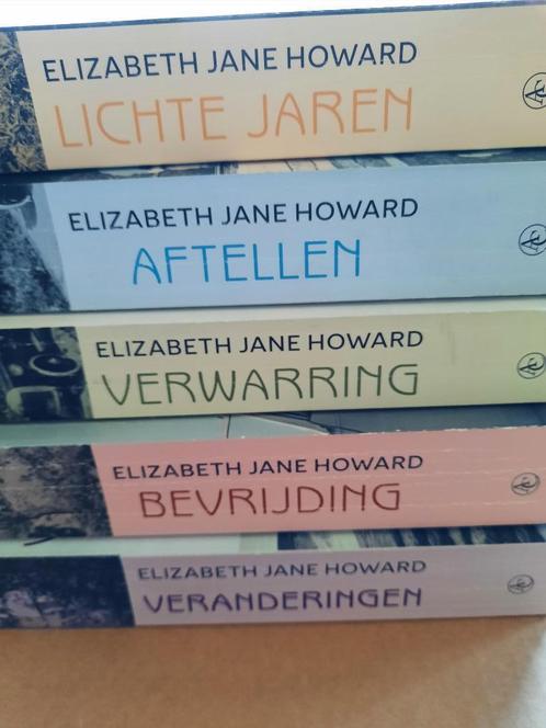 De Cazalets serie - Elizabeth Jane Howard, Boeken, Overige Boeken, Gelezen, Ophalen of Verzenden