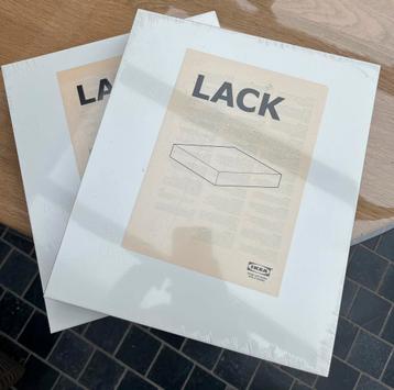 2 nieuwe zwevende wandplanken. beschikbaar voor biedingen