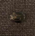 PIN - ZWARTE KAT - POES - CHAT - CAT, Verzamelen, Verzenden, Gebruikt, Dier of Natuur, Speldje of Pin