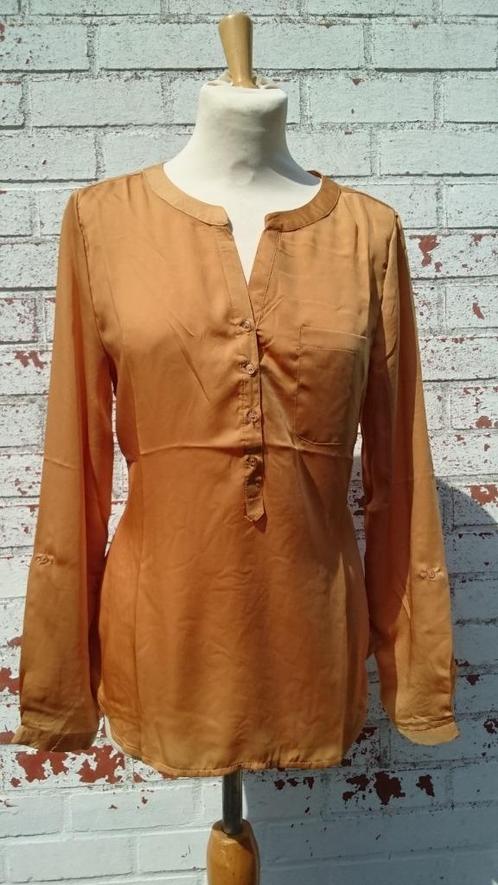 mooie bloes goud - oker - cognac platte kraag soort satijn S, Vêtements | Femmes, Blouses & Tuniques, Neuf, Taille 36 (S), Jaune