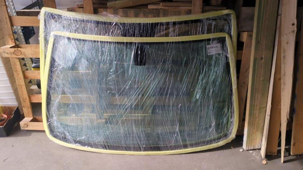 Nieuwe voorruit Bmw X5 E53 met sensor, Autos : Pièces & Accessoires, Vitres & Accessoires, BMW, Neuf, Enlèvement