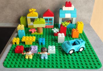 lego duplo groene bouwplaat en blokjes, auto, figuurtjes,..., Kinderen en Baby's, Speelgoed | Duplo en Lego, Ophalen of Verzenden