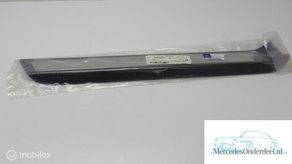 A2076805001 9051 W207 Coupe Cabrio Instaplijst Lijst Nieuw, Auto-onderdelen, Interieur en Bekleding, Mercedes-Benz, Gebruikt, Ophalen of Verzenden