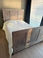 Venetiaans antiek twijfelaarsbed, Ophalen