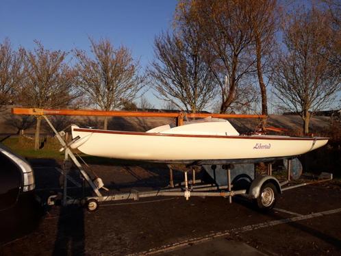 Sportkielboot van 6 meter met zeer goede trailer, Watersport en Boten, Open zeilboten, Gebruikt, Overige typen, 6 meter of meer
