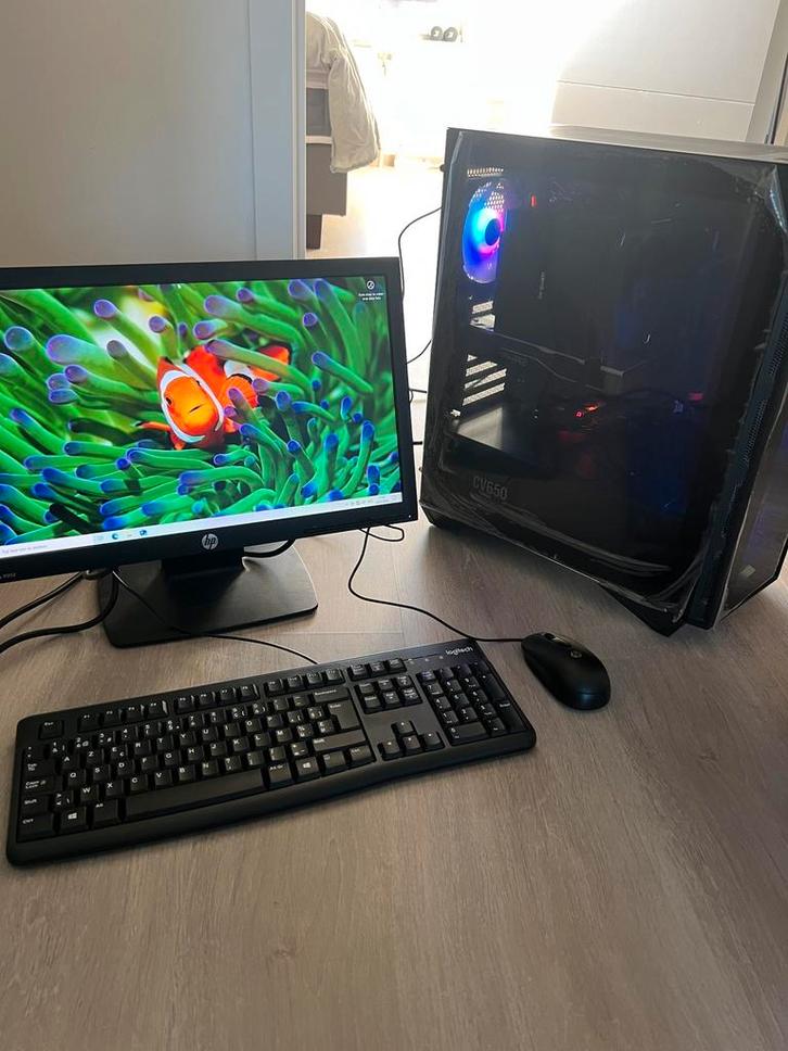 Game pc setup, Computers en Software, Desktop Pc's, Zo goed als nieuw, 3 tot 4 Ghz, HDD, SSD, 64 GB of meer, Met videokaart, Met monitor