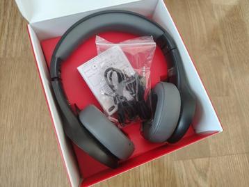 nieuwe headseat hoofdtelefoon  beschikbaar voor biedingen