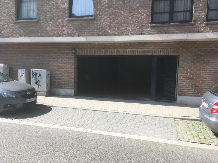 Autostaanplaats in garage Leuven centrum. Toplocatie., Immo, Garages en Parkeerplaatsen, Leuven