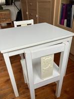 IKEA -TABLE ET 2 CHAISES POUR ENFANTS, Enfants & Bébés, Chambre d'enfant | Tables & Chaises, Enlèvement, Utilisé, Table(s) et Chaise(s)