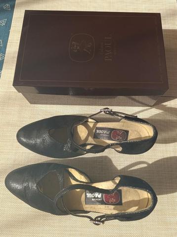 Latin dansschoenen beschikbaar voor biedingen