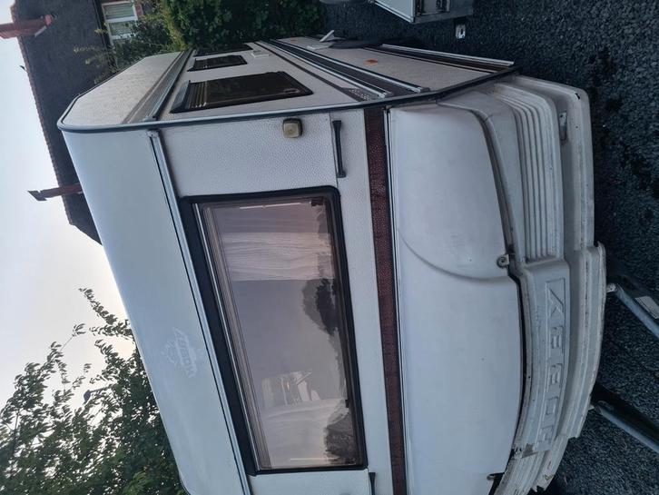 Hobby 495 Prestige Caravan – bouwjaar 1984 – Kampeeranhangwa, Caravans en Kamperen, Tenten, Gebruikt, Ophalen