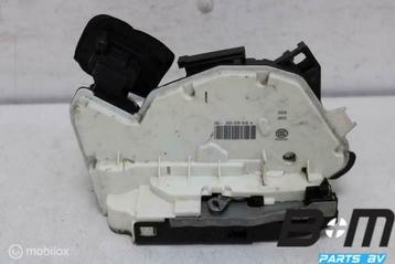 Portierslot rechtsachter Skoda Octavia 3 Combi 5E0839016A beschikbaar voor biedingen