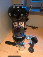 SMEG ECF01, Elektronische apparatuur, Koffiezetapparaten, Ophalen, Koffiemachine, Gemalen koffie, Zo goed als nieuw