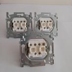 Niko 170-05000 - Sokkel voor tweevoudige drukknop NO of NG, Ophalen of Verzenden, Nieuw, Schakelaar