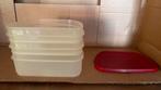 Tupperware halve charcutrie beleg bakjes. 2 lage en 1 hoog, Maison & Meubles, Cuisine| Tupperware, Enlèvement, Utilisé, Rouge