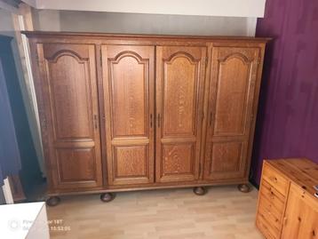 Grande garde robe  beschikbaar voor biedingen