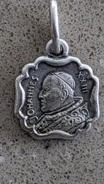 Medaillon van Paus Johannes XXIII - 23e verzilverd, Verzamelen, Ophalen of Verzenden, Nieuw, Sieraad, Christendom | Katholiek