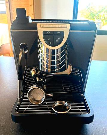 Machine espresso semi pro Nueva Simonelli  beschikbaar voor biedingen