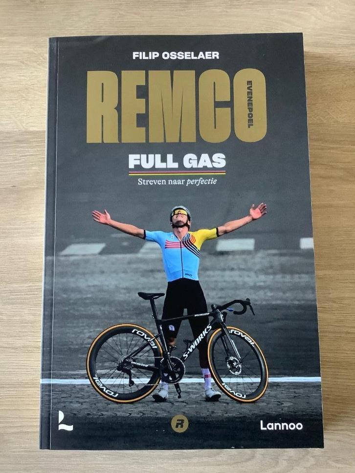 Remco Evenepoel Full Gas - Filip Osselaer, Boeken, Sportboeken, Nieuw, Lopen en Fietsen, Ophalen of Verzenden