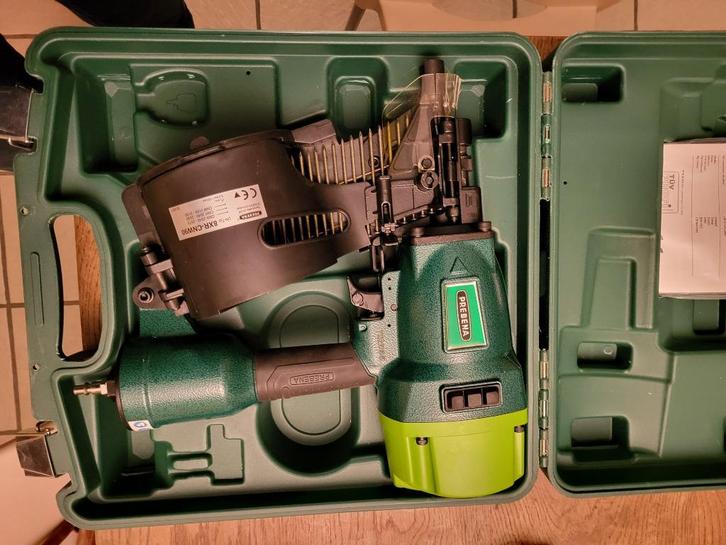 outillage pneumatique - cloueuse, Doe-het-zelf en Bouw, Gereedschap | Overige machines, Zo goed als nieuw, Ophalen