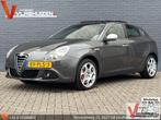 Alfa Romeo Giulietta 1.4 T Distinctive PANORAMA | LEDER | CL, Auto's, Alfa Romeo, Bedrijf, Zilver of Grijs, Start-stop-systeem