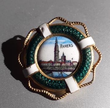 ancienne broche dorée decor emaillée vert et centre anvers beschikbaar voor biedingen