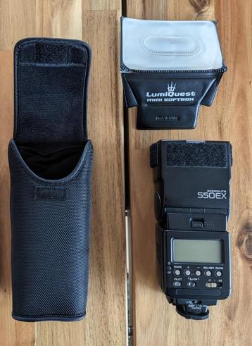 Canon Speedlite 550EX met mini softbox