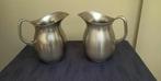 2 inox kruiken, Ophalen