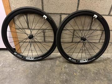 DT Swiss P1800 SPLINE 23" voor en achterwiel velgset, Fietsen en Brommers, DT Swiss, Racefiets, Zo goed als nieuw, Ophalen