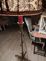 Lampadaire baroque et ..., Enlèvement, Bois