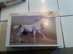 paardenpuzzel 1000 stukjes wit paard, Gebruikt, Ophalen of Verzenden, 500 t/m 1500 stukjes, Legpuzzel