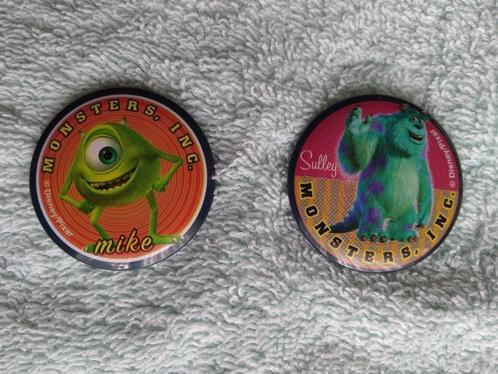 Monsters:  2 boutons Inc. : Sulley/Mike (Disney), Collections, Disney, Utilisé, Autres types, Autres personnages, Enlèvement ou Envoi
