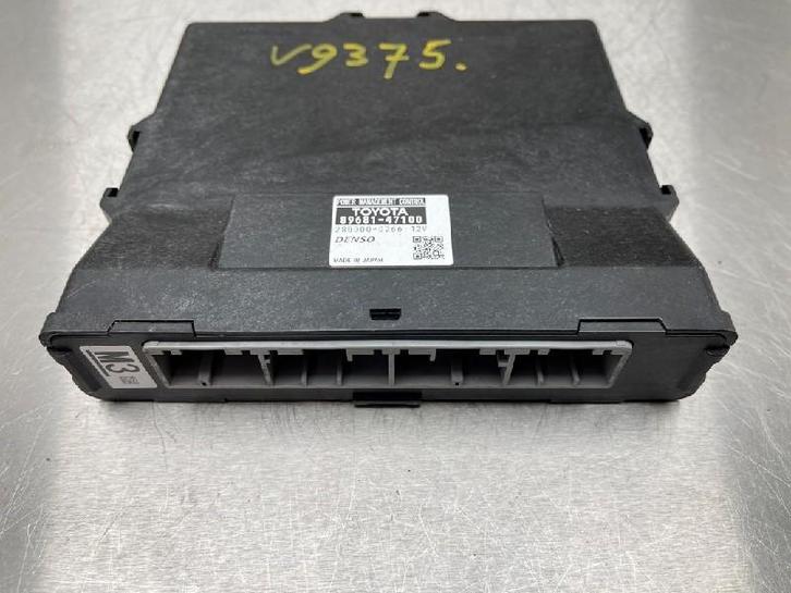 DIVERSEN Computer hybride accu Prius (ZVW3) (|8968147100|), Auto-onderdelen, Overige Auto-onderdelen, Toyota, Gebruikt