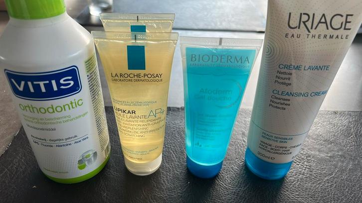 Vitis La Roche posay Bioderma Uriage producten, Diversen, Overige Diversen, Nieuw, Ophalen of Verzenden