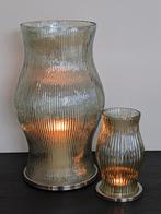 2 lampes à vent sur une échelle argentée, Enlèvement