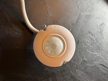 bewegingsmelder beschikbaar voor biedingen