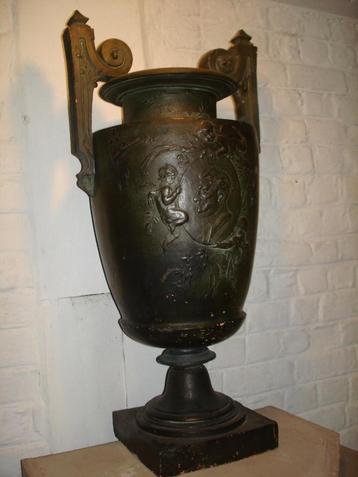 Auguste DE WEVER grote vaas hulde Louis VAN HOUTTE botanicus beschikbaar voor biedingen
