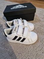 Basket adidas pour enfants, Kinderen en Baby's, Ophalen of Verzenden, Zo goed als nieuw