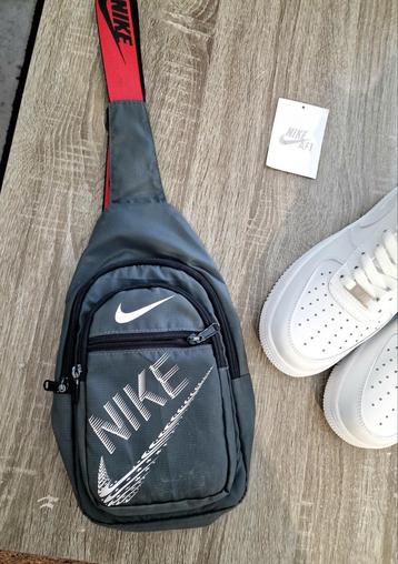 Nike Draagtas beschikbaar voor biedingen