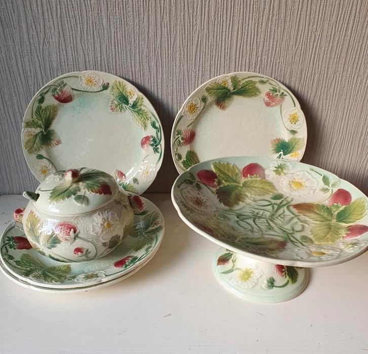 Antieke Keller & Guérin St Clement aardbeienset ca 1900, Antiek en Kunst, Antiek | Keramiek en Aardewerk, Ophalen of Verzenden