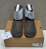 UGG Mini Bailey Bow II Sneeuwlaarzen mt 36, Kleding | Dames, Snowboots, Nieuw, Ophalen of Verzenden, Grijs