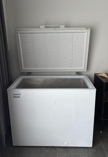 Frieskast nog goede staat beschikbaar voor biedingen