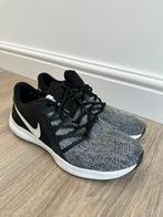 Nike sportschoenen - maat 43, Enlèvement ou Envoi, Comme neuf, Nike