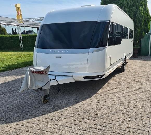 Hobby Premium 560 CFE, 2018, airco, mover, Caravanes & Camping, Caravanes, Particulier, jusqu'à 4, 1500 - 2000 kg, Banquette en rond