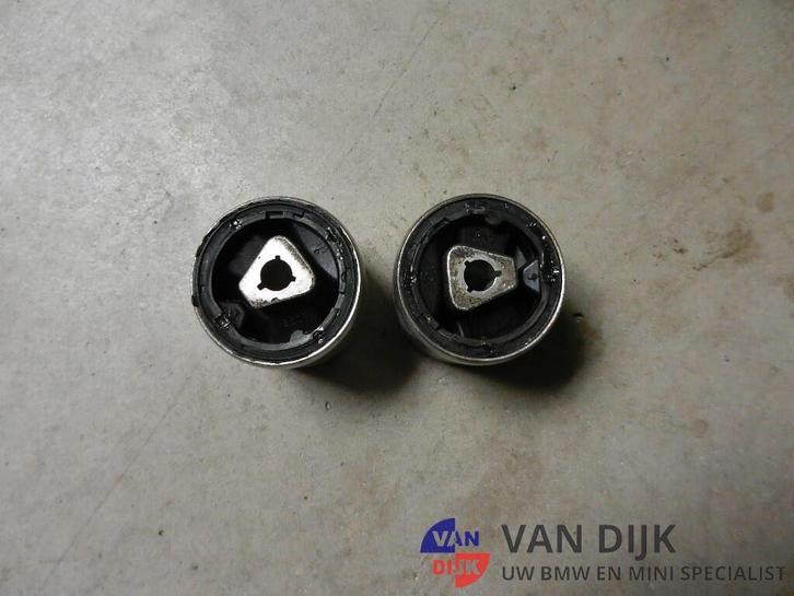 Reactiearmrubber set voorzijde BMW 5 SERIE E60 31120305612, Auto-onderdelen, Ophanging en Onderstel, BMW, Nieuw, BOVAG lid, Herkomst onderdeel bekend