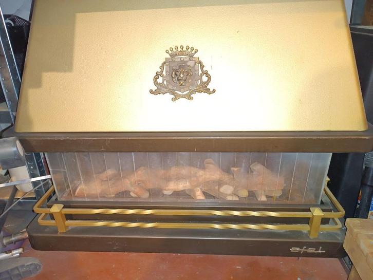 Een gashaard voor verwarming en decoratie, Doe-het-zelf en Bouw, Verwarming en Radiatoren, Gebruikt, Kachel, 800 watt of meer