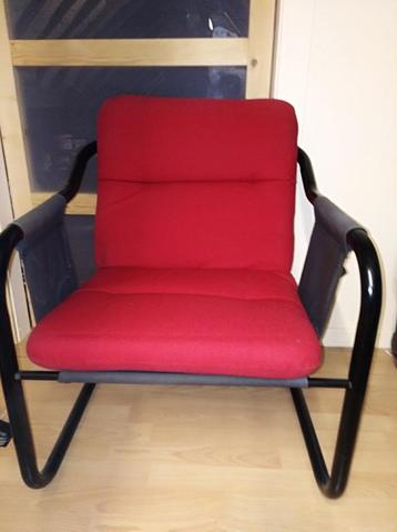 metalen zeteltje beschikbaar voor biedingen