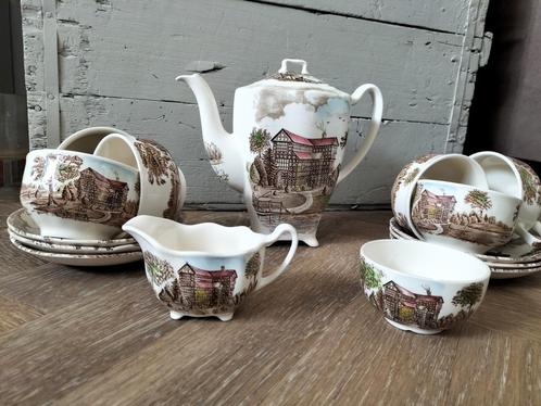 Mooie servies delen van Tudor Hall Johnson Brothers, Antiek en Kunst, Antiek | Servies compleet, Ophalen of Verzenden
